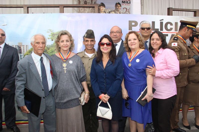 Equipe do TCEMG com as agraciadas